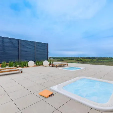 Casa de Férias Semi-detached Crveni Vrh 1-2-3- By Interhome *