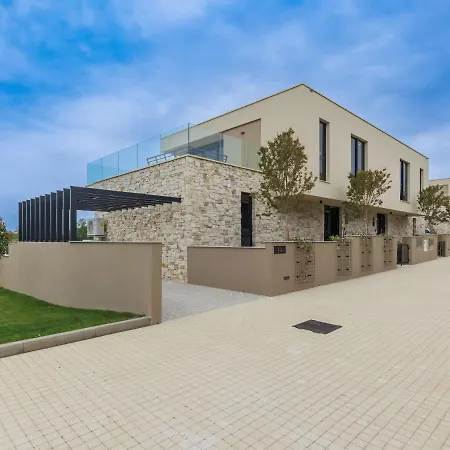 Semi-detached Crveni Vrh 1-2-3- By Interhome Casa de Férias